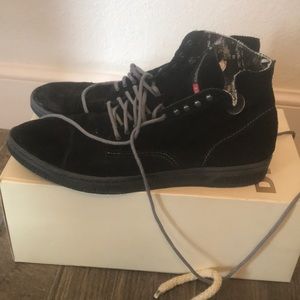 Diesel men high top shoes